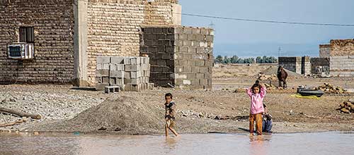 جولان سیلاب در سیستان و بلوچستان و برخورد متفاوت مردم