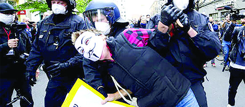 سرکوب و بازداشت پاسخ پلیس به معترضان
