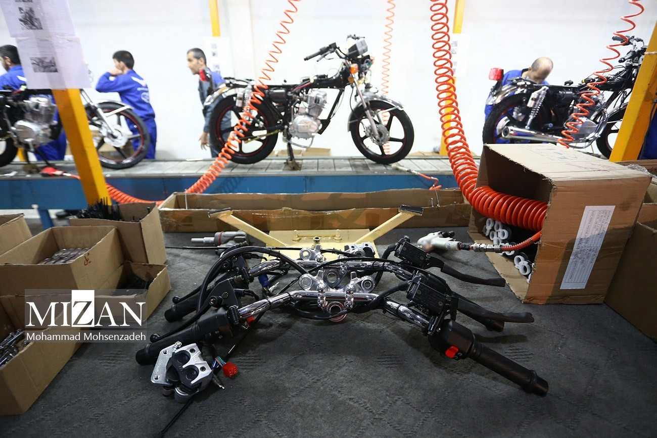 افتتاح کارخانه تولید موتور سیکلت در زندان قم