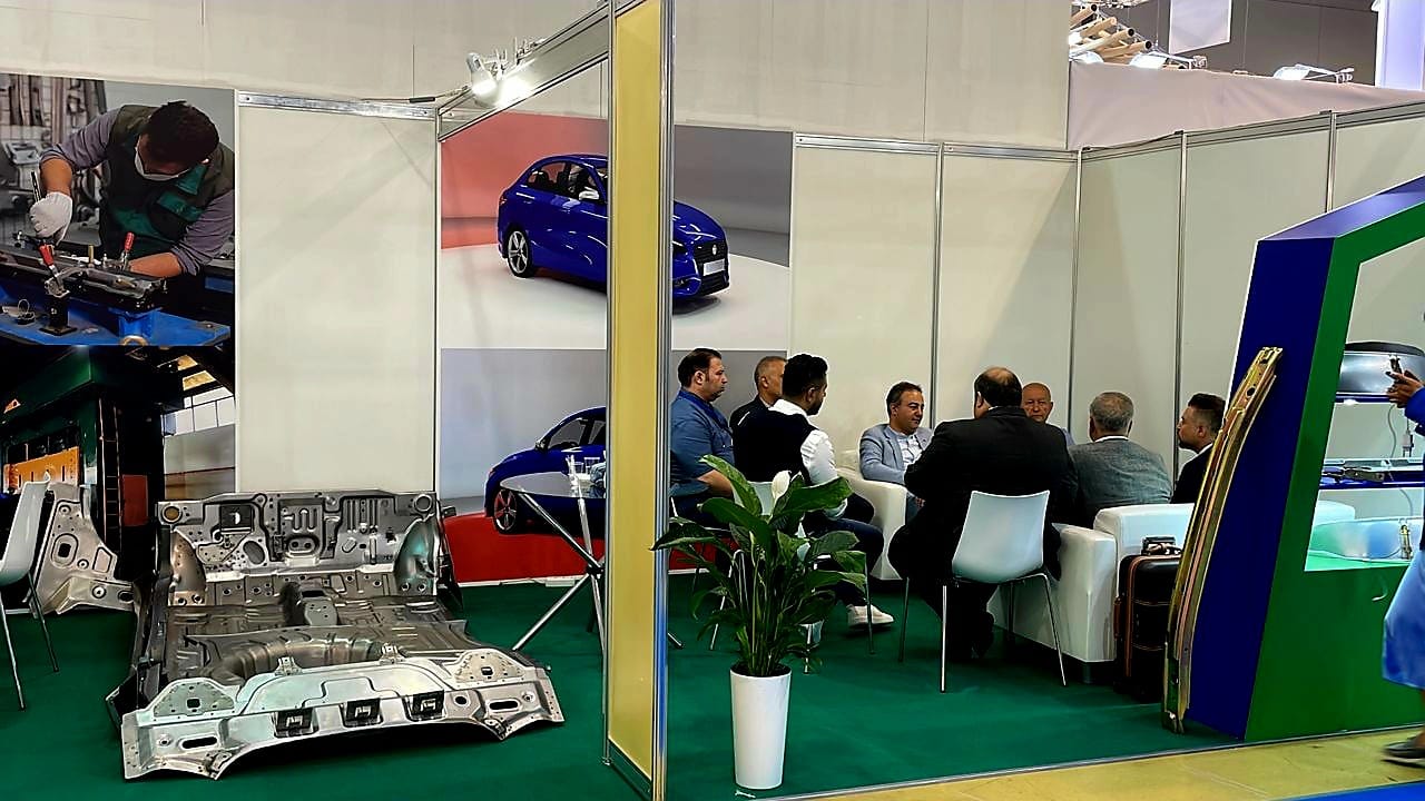 حضورگروه صنعتی چکاد در نمایشگاه اتومبیلیتی مسکو
