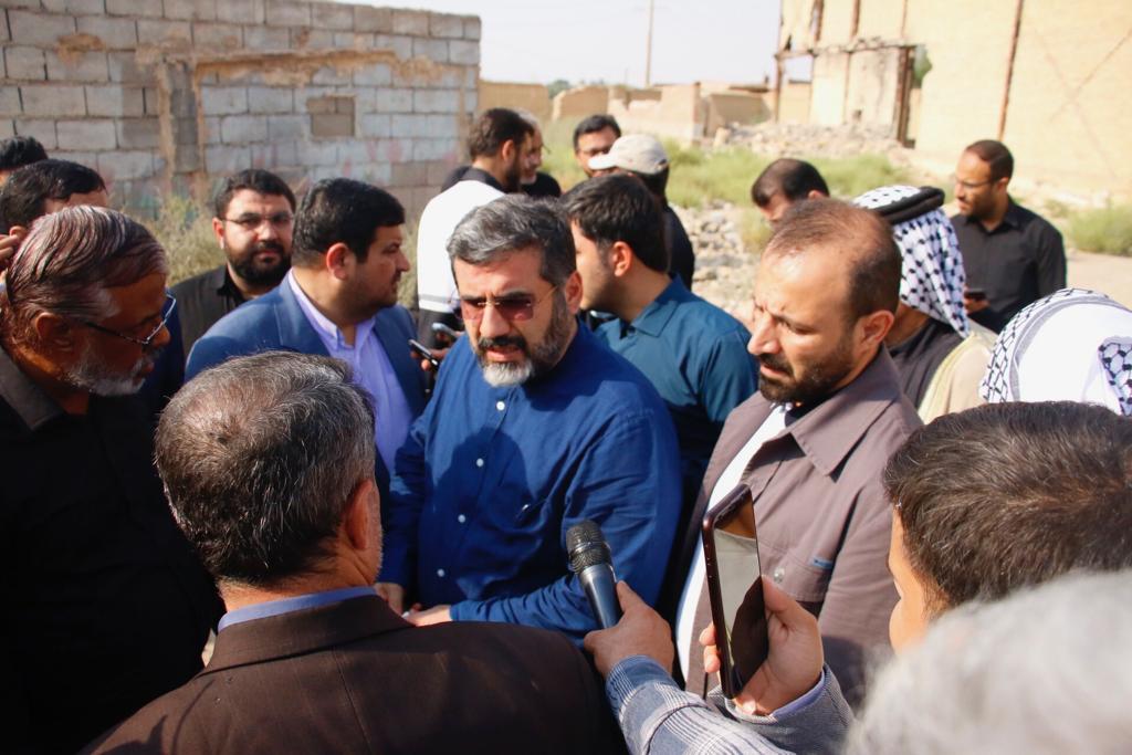 بازدید وزیر فرهنگ از وضعیت خدمت رسانی به زوار اربعین در مرز عراق