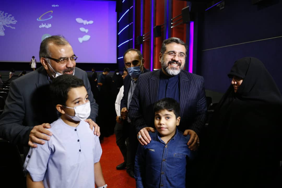 حضور وزیر فرهنگ و ارشاد اسلامی در اکران مردمی "پسر دلفینی"