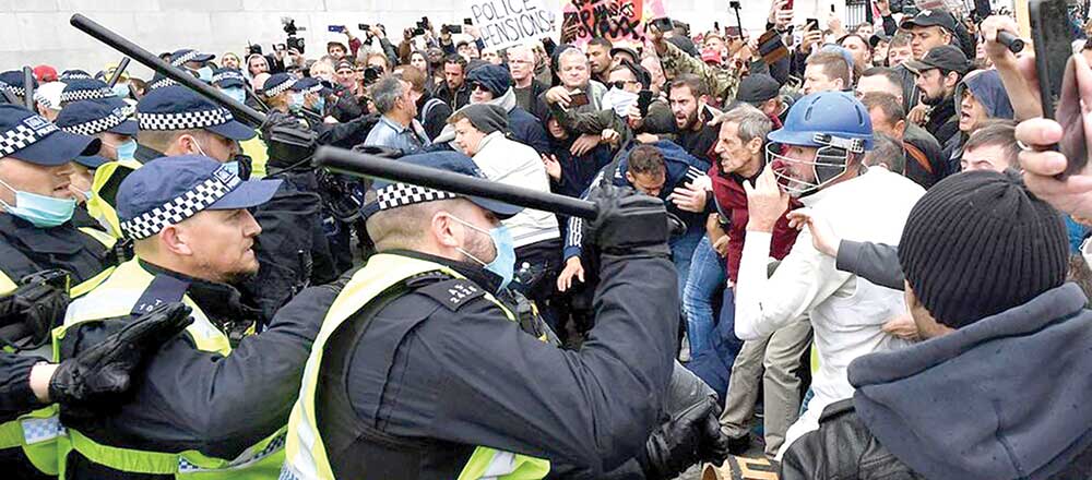 اختیارات ویژه پلیس انگلیس برای سرکوب اعتراضات مردمی