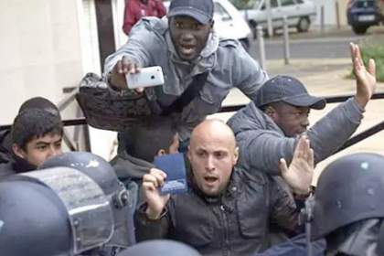 مجوز پارلمان فرانسه به پلیس برای جاسوسی از موبایل شهروندان
