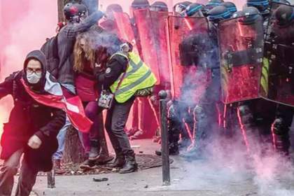 پلیس فرانسه علیه راهپیمایی ضدنژادپرستی