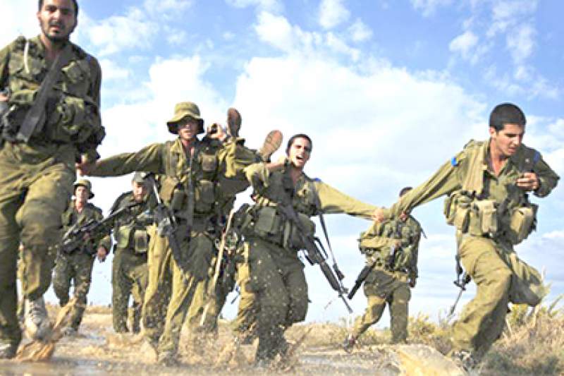 فرار نظامیان اسرائیلی با رها کردن تجهیزات